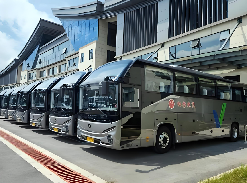 金(jīn)龍大(dà)巴車(chē)